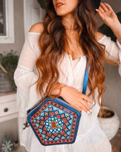 Load image into Gallery viewer, Harry Potter Chocolate Frog Crossbody

